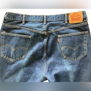 Levi's 550 5 pocket Relaxed Blue Jeans with Classic Denim Style 42x29